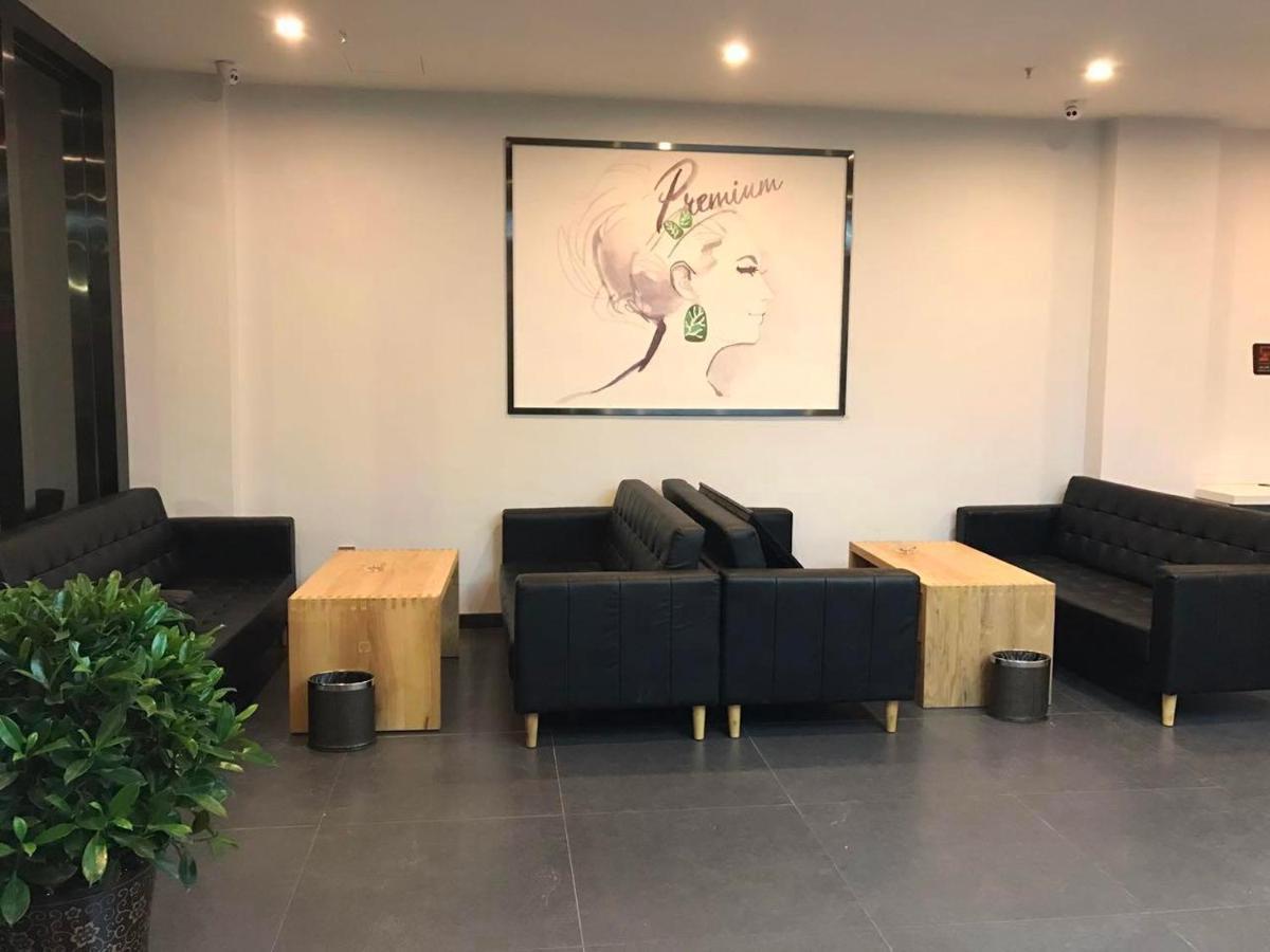 מלון 7 Days Premium Chongqing Jiangbei International Airport Branch מראה חיצוני תמונה