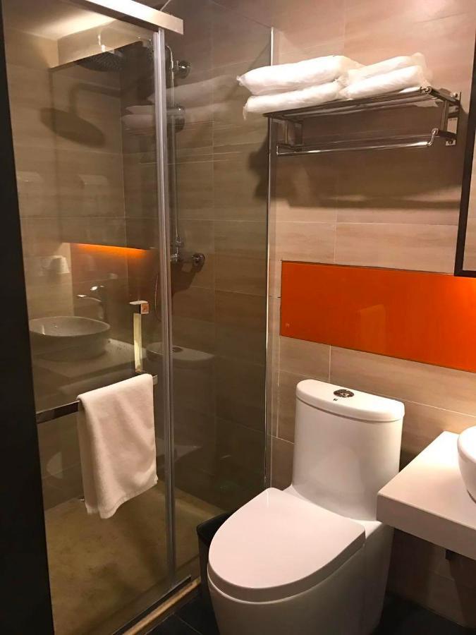 מלון 7 Days Premium Chongqing Jiangbei International Airport Branch מראה חיצוני תמונה
