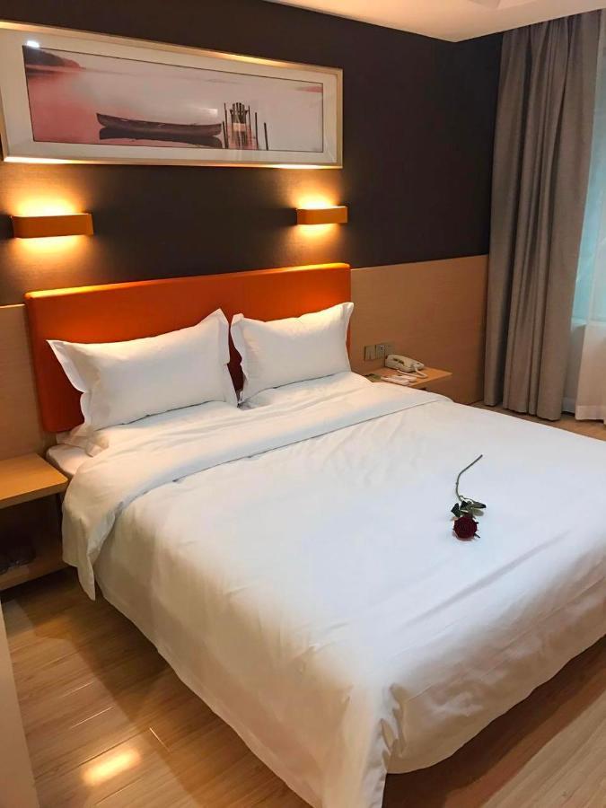מלון 7 Days Premium Chongqing Jiangbei International Airport Branch מראה חיצוני תמונה